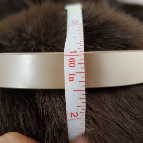 LOUIS VUITTON beige skinny belt gold buckle 🤎 - Picture 8 of 9